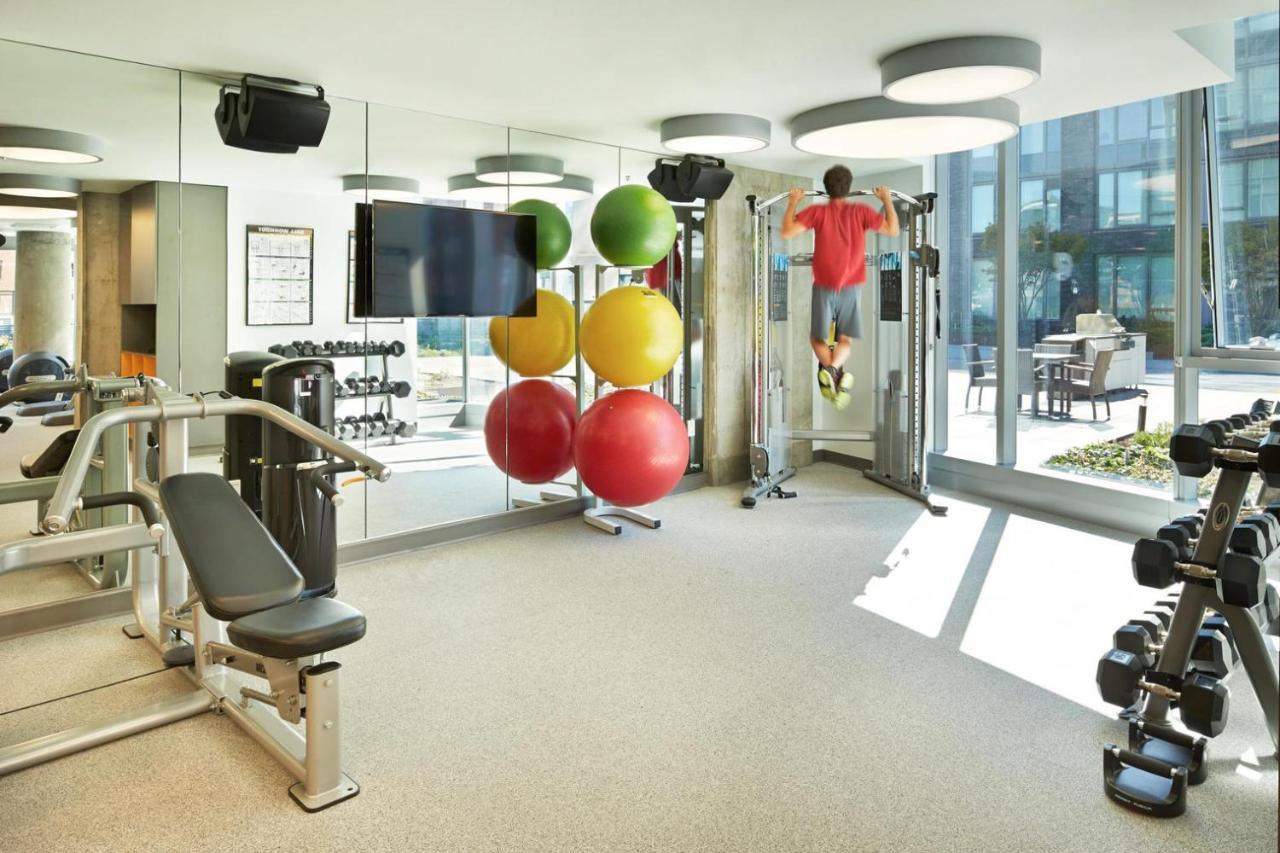 Apartment Pioneer Sq W Gym Wd Nr Occidental Sq Sea-40 *